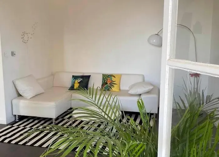 Bas De Villa, 90 M2, Terrasse, Jardin Apartmán